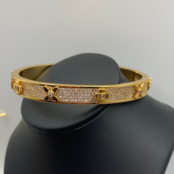 Gold-tone heritage bloom Kate Spade bangle - Picture 4 of 6
